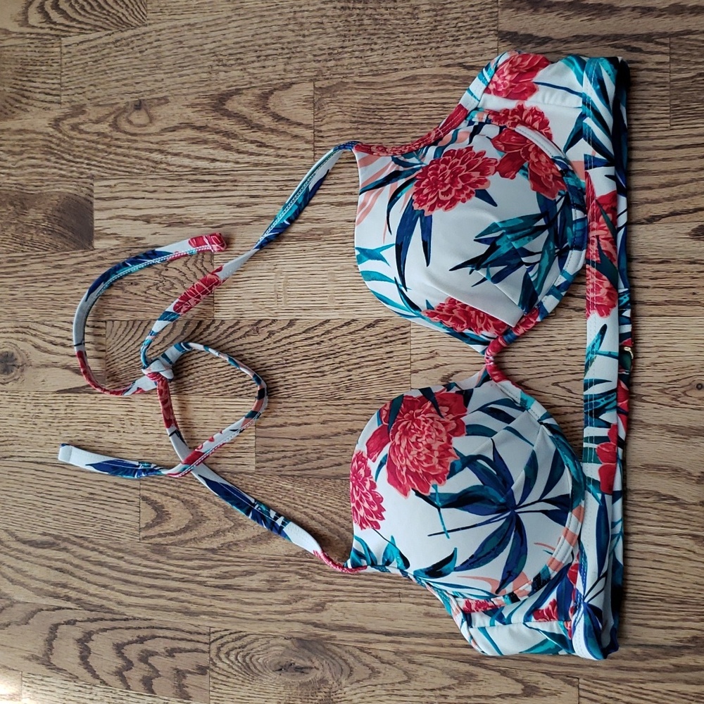 (M) Tropical Floral Colorful Palm Print Classic Fit Bikini Top Vacation Beach